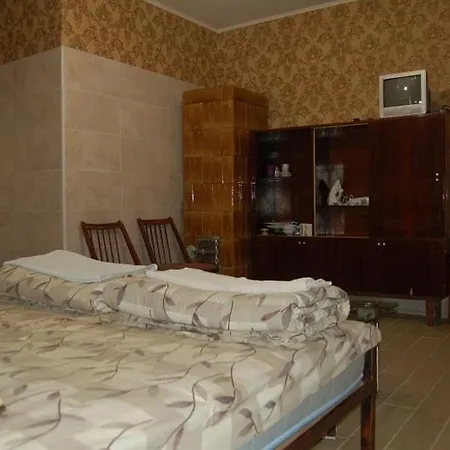 Διαμέρισμα Stepana Bandery Street 37-2 *