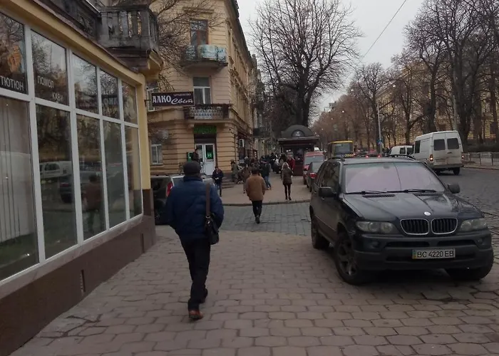 Stepana Bandery Street 37-2 *