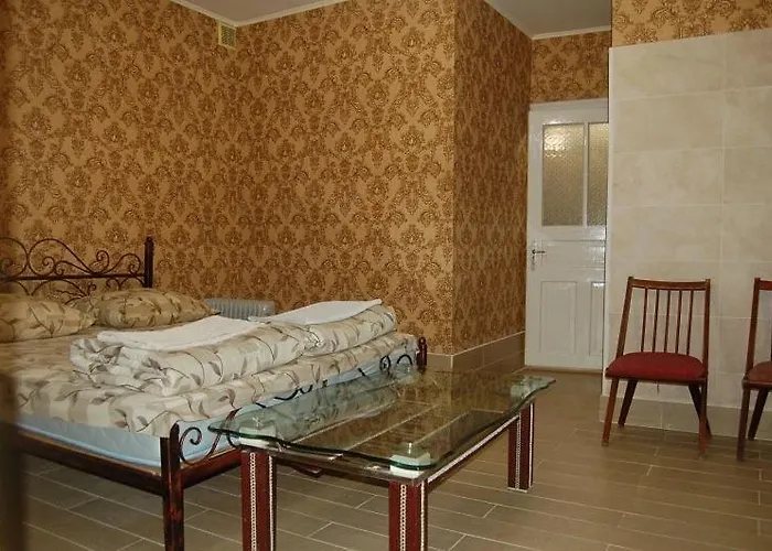 Apartman Stepana Bandery Street 37-2 *